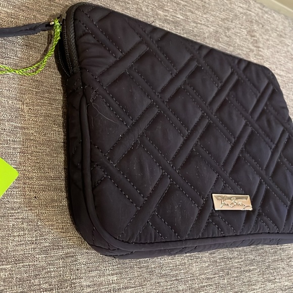 NWT Vera Bradley E-Reader Sleeve Classic Navy - Makeup Pouch - Picture 8 of 8